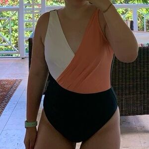cupshe one piece women’s swimsuit!